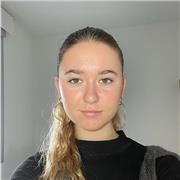 Clases de repaso de inglés. Estudiante de universidad con título B2 de Cambridge